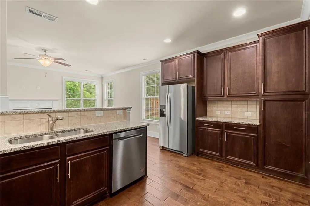 7600 Glisten Avenue Ne, Sandy Springs, Georgia 30328, 3 Bedrooms Bedrooms, ,2 BathroomsBathrooms,Residential,Sold,7600 Glisten Avenue Ne,7402688