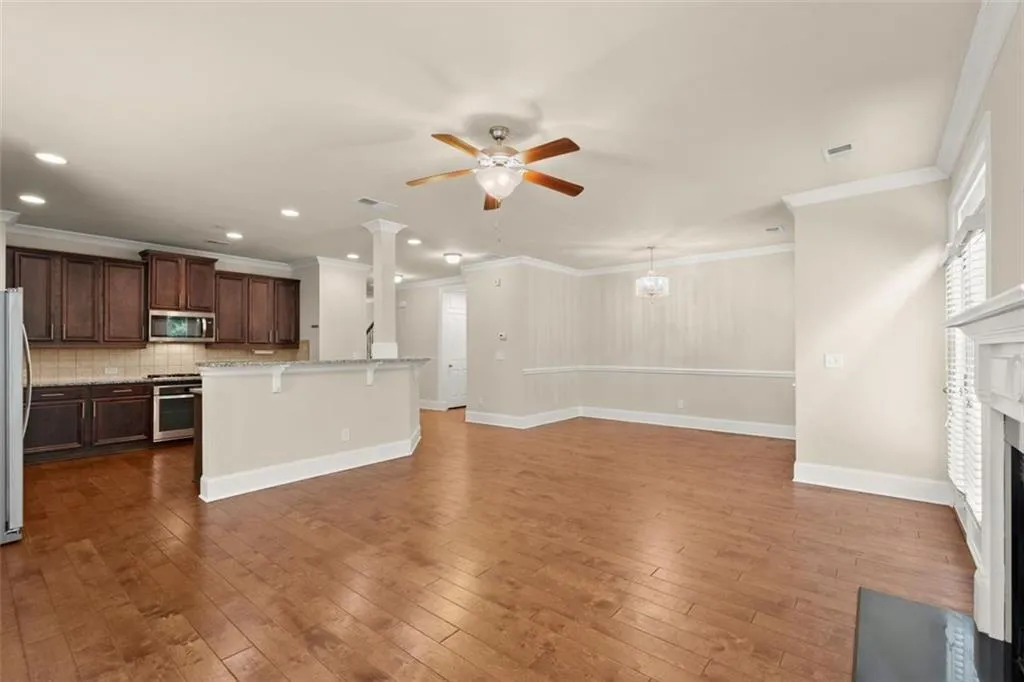 7600 Glisten Avenue Ne, Sandy Springs, Georgia 30328, 3 Bedrooms Bedrooms, ,2 BathroomsBathrooms,Residential,Sold,7600 Glisten Avenue Ne,7402688