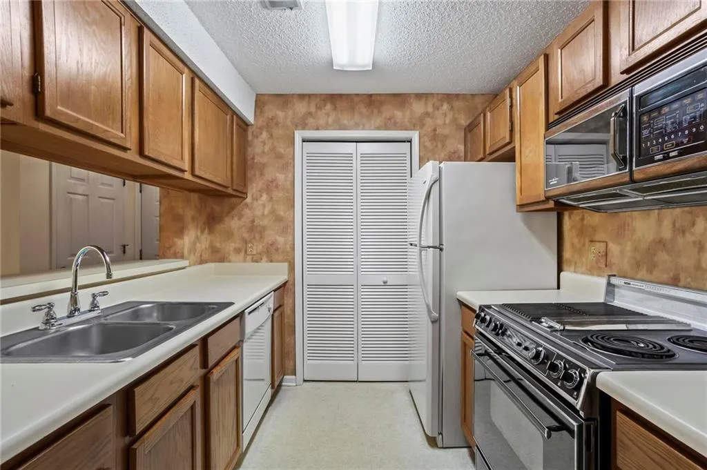Kitchen to Laundry Area