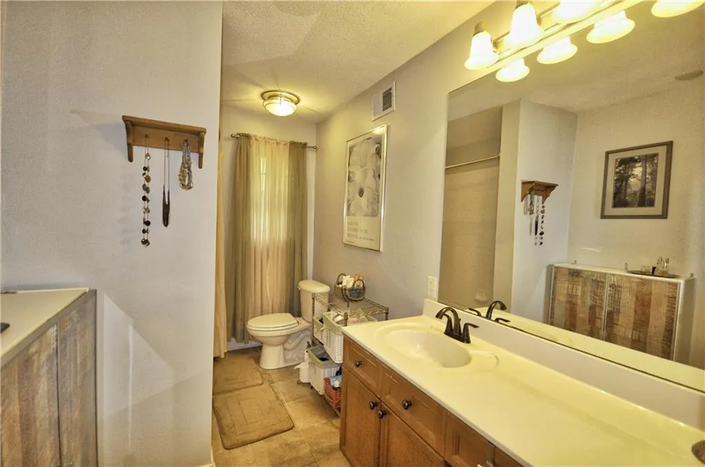 750 Dalrymple Road Unit J4, Atlanta, Georgia 30328, 2 Bedrooms Bedrooms, ,2 BathroomsBathrooms,Residential,Sold,750 Dalrymple Road Unit J4,6599803