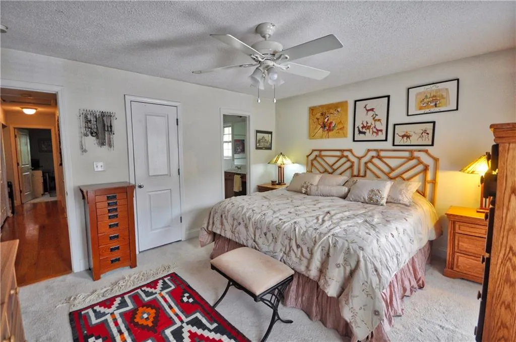 750 Dalrymple Road Unit J4, Atlanta, Georgia 30328, 2 Bedrooms Bedrooms, ,2 BathroomsBathrooms,Residential,Sold,750 Dalrymple Road Unit J4,6599803