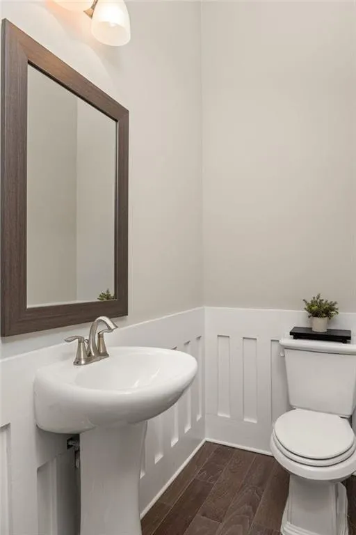 4751 Roswell Road, Atlanta, Georgia 30342, 2 Bedrooms Bedrooms, ,2 BathroomsBathrooms,Residential,Sold,4751 Roswell Road,7700683