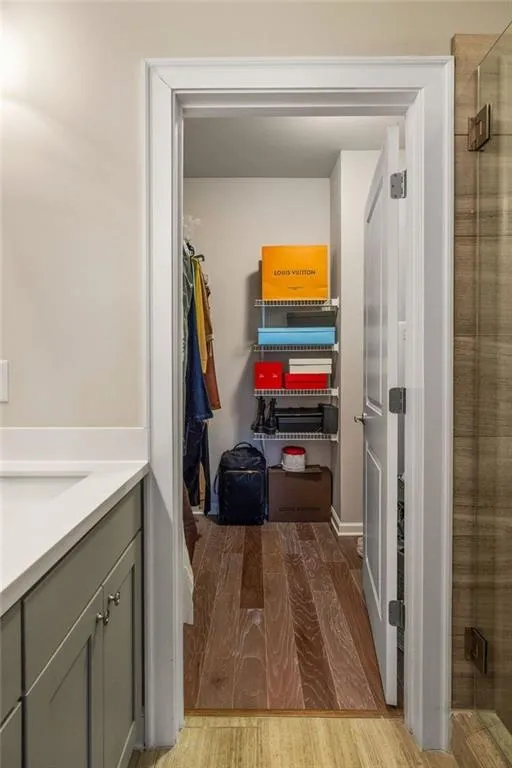 4751 Roswell Road, Atlanta, Georgia 30342, 2 Bedrooms Bedrooms, ,2 BathroomsBathrooms,Residential,Sold,4751 Roswell Road,7700683