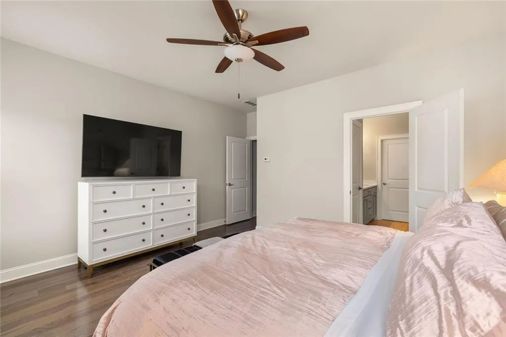4751 Roswell Road, Atlanta, Georgia 30342, 2 Bedrooms Bedrooms, ,2 BathroomsBathrooms,Residential,Sold,4751 Roswell Road,7700683