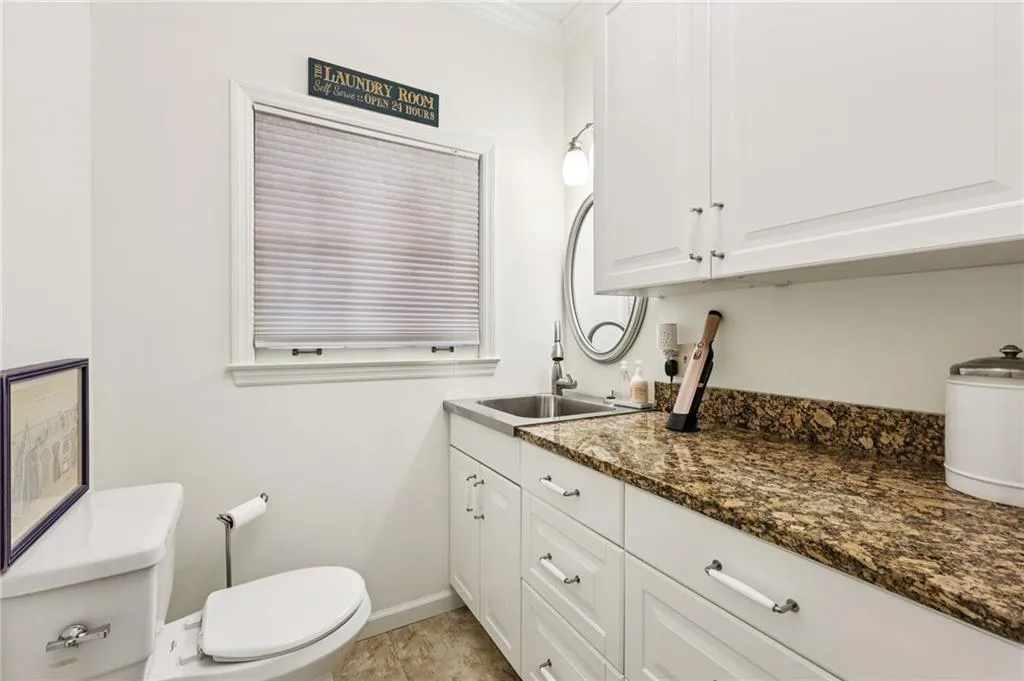 1382 W Wesley Road Nw, Atlanta, Georgia 30327, 4 Bedrooms Bedrooms, ,4 BathroomsBathrooms,Residential,For Sale,1382 W Wesley Road Nw,7611578