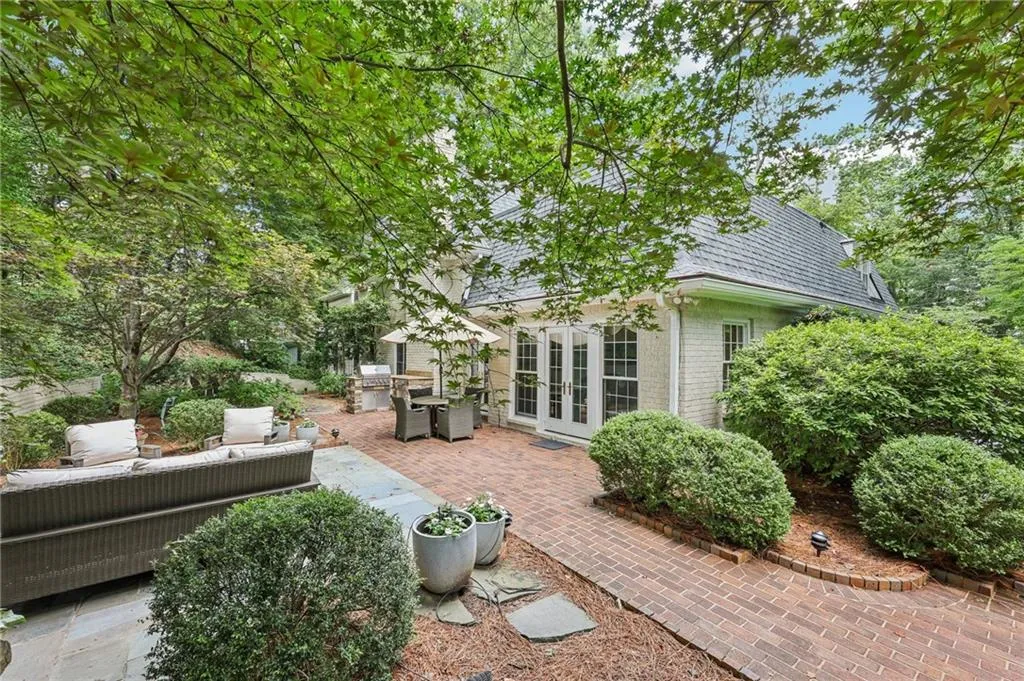 1382 W Wesley Road Nw, Atlanta, Georgia 30327, 4 Bedrooms Bedrooms, ,4 BathroomsBathrooms,Residential,For Sale,1382 W Wesley Road Nw,7611578