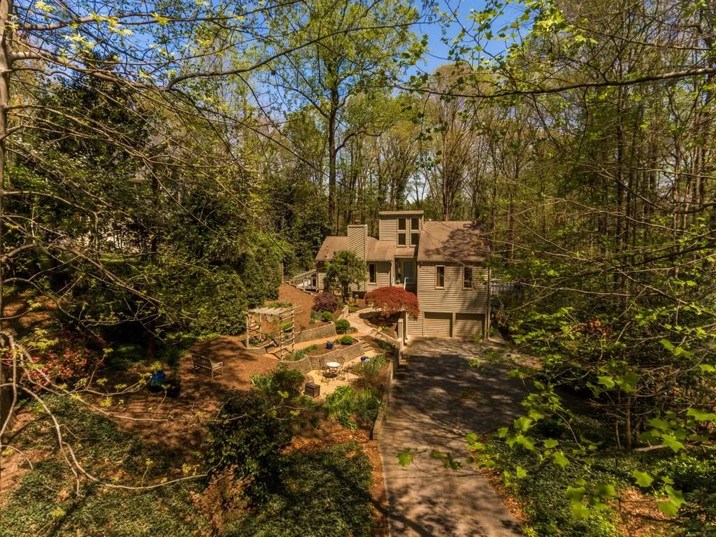 4595 Dudley Lane, Atlanta, Georgia 30327, 4 Bedrooms Bedrooms, ,3 BathroomsBathrooms,Residential,Sold,4595 Dudley Lane,6865163