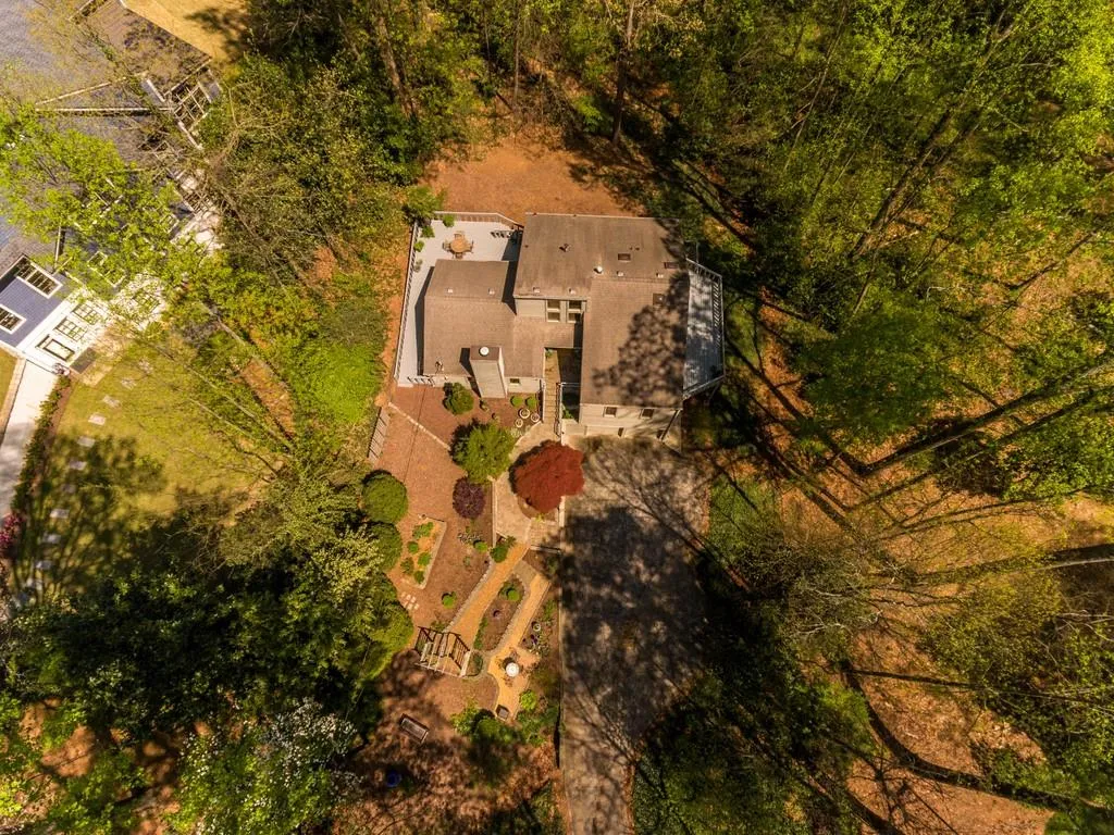 4595 Dudley Lane, Atlanta, Georgia 30327, 4 Bedrooms Bedrooms, ,3 BathroomsBathrooms,Residential,Sold,4595 Dudley Lane,6865163