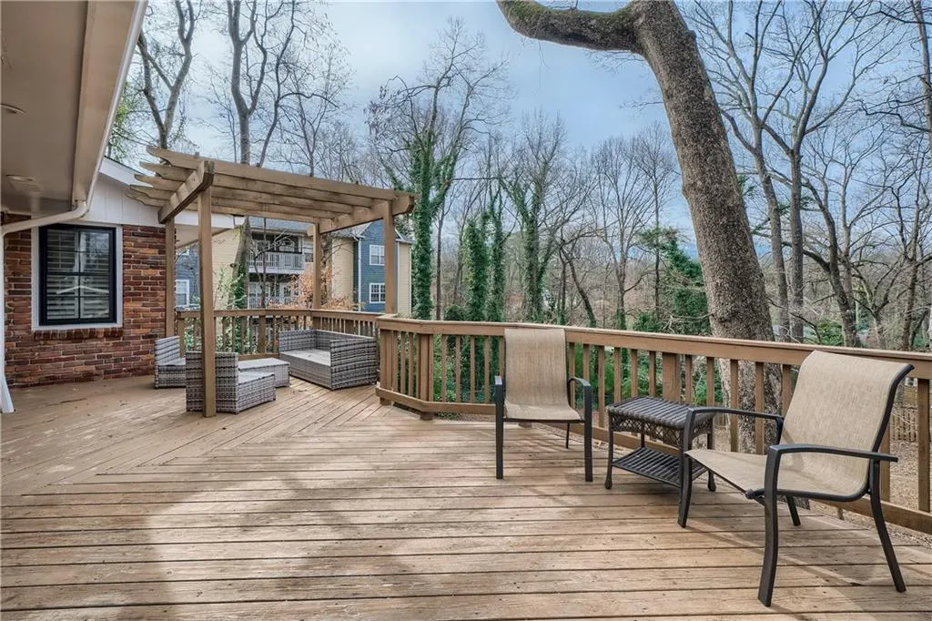 5592 Colton Drive, Sandy Springs, Georgia 30342, 4 Bedrooms Bedrooms, ,3 BathroomsBathrooms,Residential,Sold,5592 Colton Drive,6987049