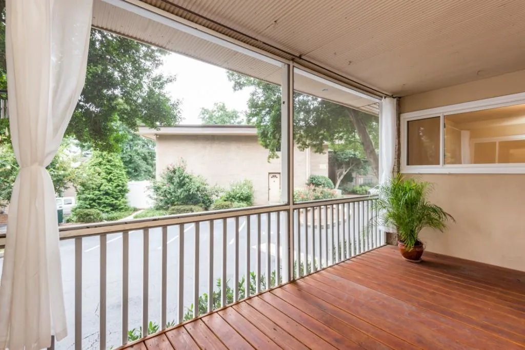 346 Carpenter Drive Unit 53, Atlanta, Georgia 30328, 2 Bedrooms Bedrooms, ,2 BathroomsBathrooms,Residential,Sold,346 Carpenter Drive Unit 53,5894440