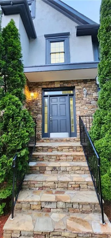 160 Spalding Springs Court, Sandy Springs, Georgia 30350, 5 Bedrooms Bedrooms, ,3 BathroomsBathrooms,Residential,Sold,160 Spalding Springs Court,7246872