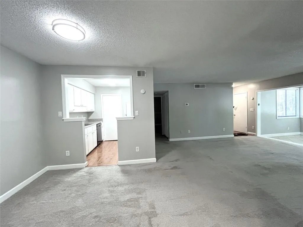 3020 Wingate Way, Sandy Springs, Georgia 30350, 2 Bedrooms Bedrooms, ,2 BathroomsBathrooms,Residential,For Sale,3020 Wingate Way,7532093