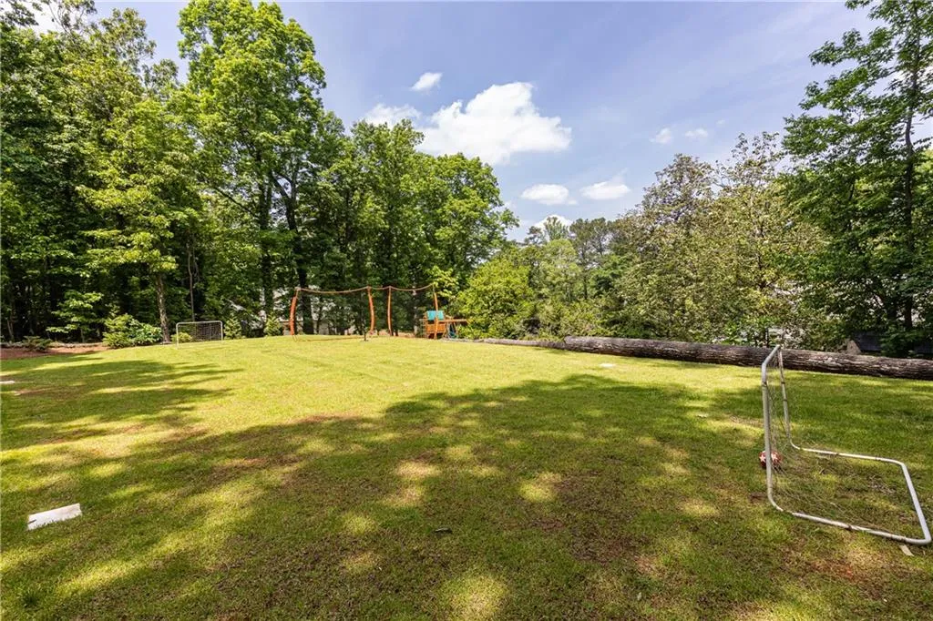 700 Old Post Road, Sandy Springs, Georgia 30328, 6 Bedrooms Bedrooms, ,3 BathroomsBathrooms,Residential,Sold,700 Old Post Road,7037375