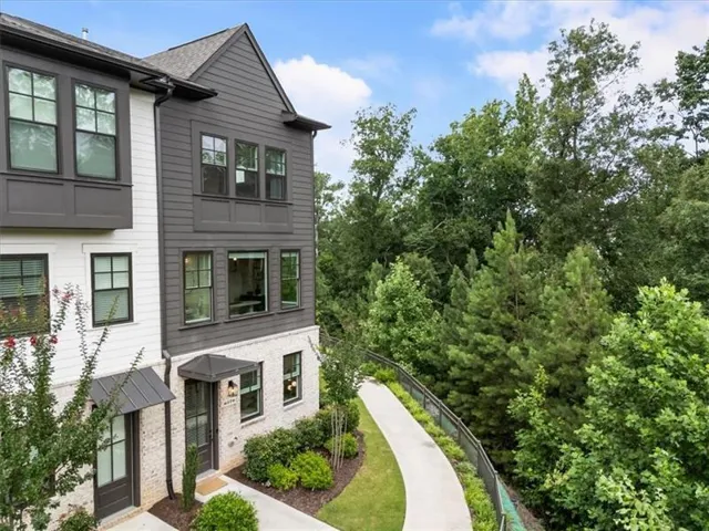 6579 Beacon Drive Unit 327, Atlanta, Georgia 30328