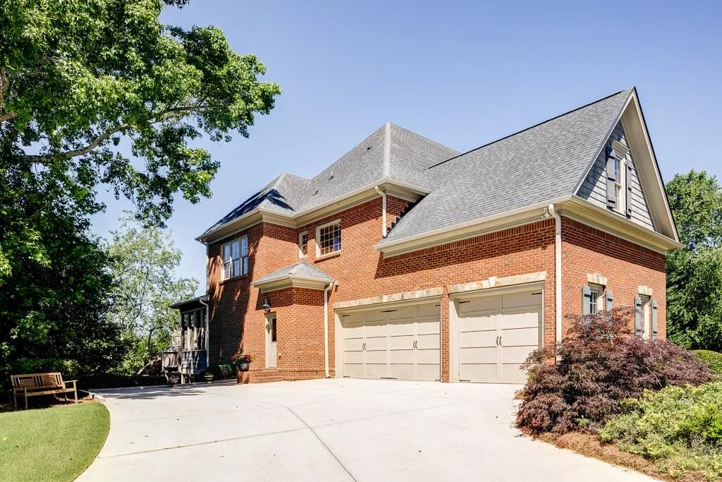 420 Meadow Gate Close, Sandy Springs, Georgia 30350, 6 Bedrooms Bedrooms, ,5 BathroomsBathrooms,Residential,Sold,420 Meadow Gate Close,5984215
