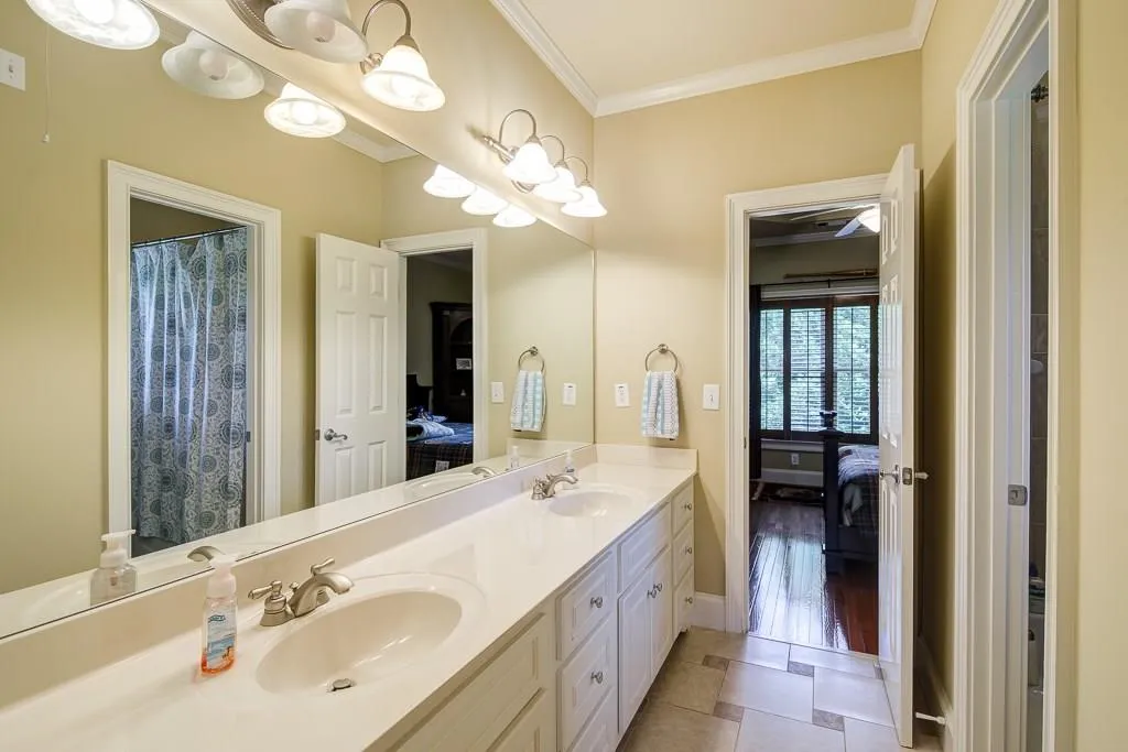 420 Meadow Gate Close, Sandy Springs, Georgia 30350, 6 Bedrooms Bedrooms, ,5 BathroomsBathrooms,Residential,Sold,420 Meadow Gate Close,5984215