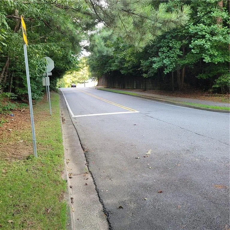 8855 Carroll Manor Drive, Sandy Springs, Georgia 30350, 3 Bedrooms Bedrooms, ,3 BathroomsBathrooms,Residential,Sold,8855 Carroll Manor Drive,6919348