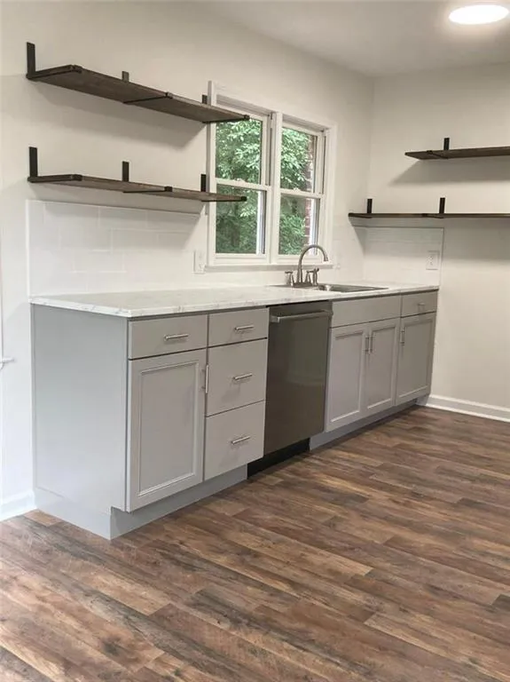 8855 Carroll Manor Drive, Sandy Springs, Georgia 30350, 3 Bedrooms Bedrooms, ,3 BathroomsBathrooms,Residential,Sold,8855 Carroll Manor Drive,6919348