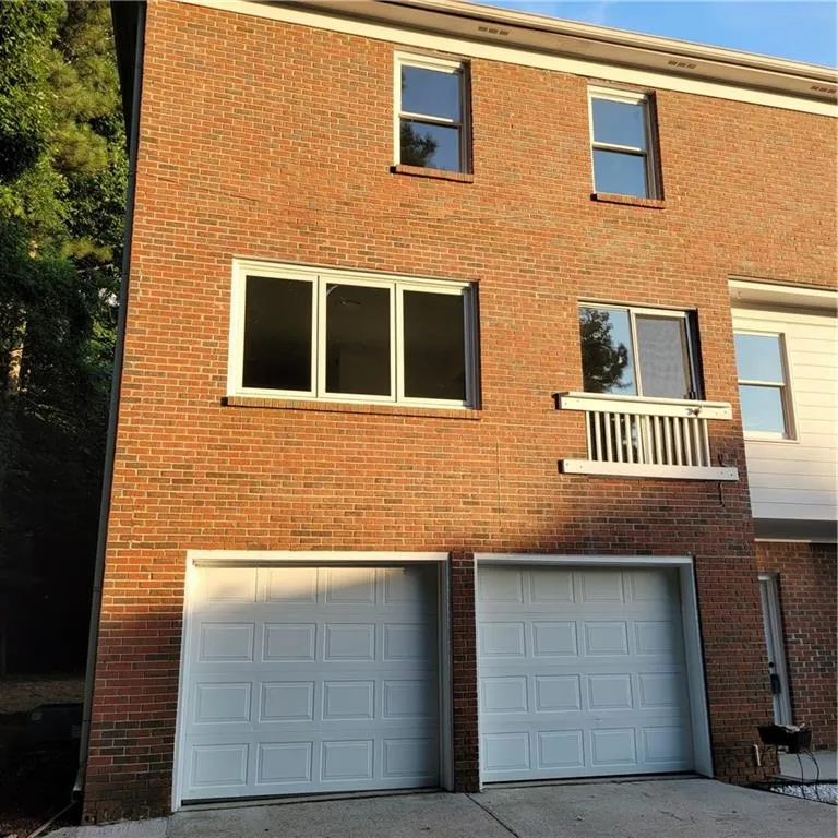 8855 Carroll Manor Drive, Sandy Springs, Georgia 30350, 3 Bedrooms Bedrooms, ,3 BathroomsBathrooms,Residential,Sold,8855 Carroll Manor Drive,6919348