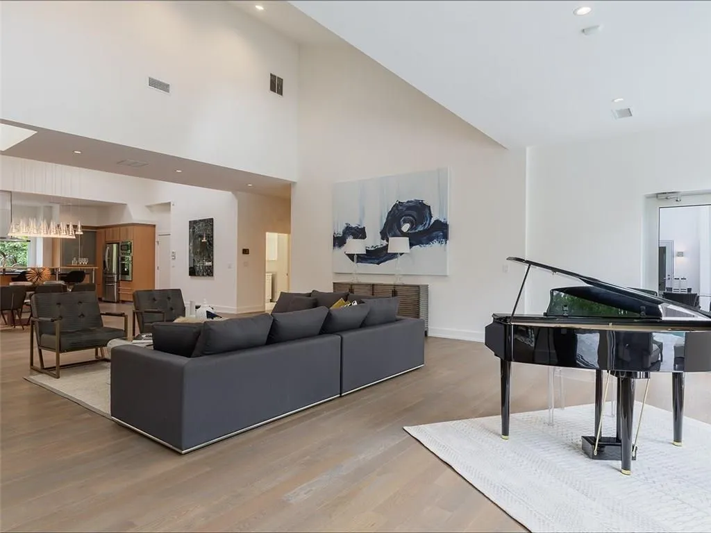 3620 Ridgewood Road Nw, Atlanta, Georgia 30327, 5 Bedrooms Bedrooms, ,4 BathroomsBathrooms,Residential,Sold,3620 Ridgewood Road Nw,6002208