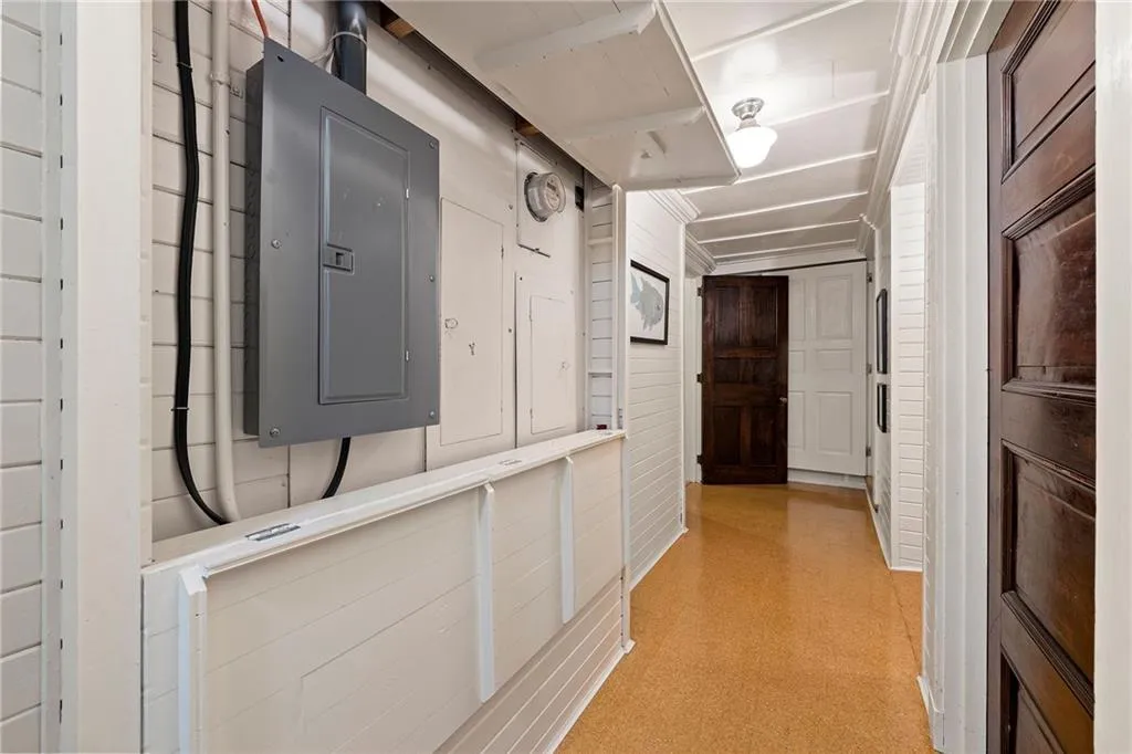 2 W Muscogee Avenue Nw, Atlanta, Georgia 30305, 4 Bedrooms Bedrooms, ,5 BathroomsBathrooms,Residential,For Sale,2 W Muscogee Avenue Nw,7587033