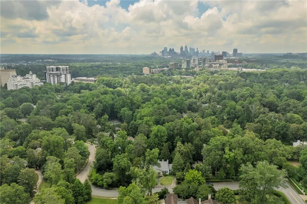 2 W Muscogee Avenue Nw, Atlanta, Georgia 30305, 4 Bedrooms Bedrooms, ,5 BathroomsBathrooms,Residential,For Sale,2 W Muscogee Avenue Nw,7587033