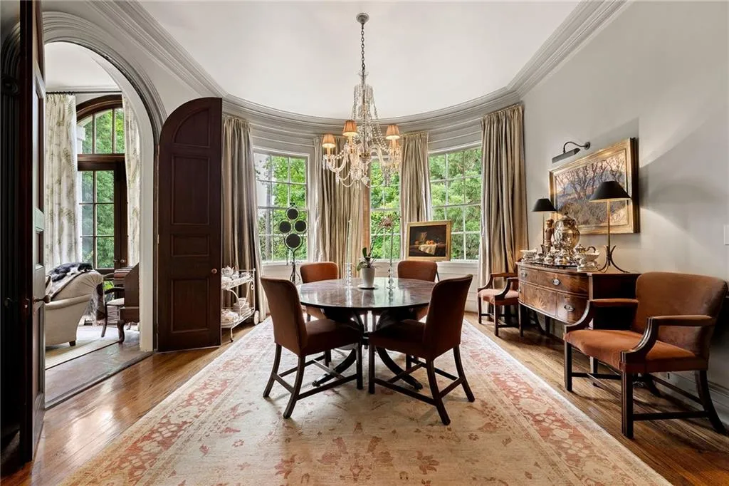 2 W Muscogee Avenue Nw, Atlanta, Georgia 30305, 4 Bedrooms Bedrooms, ,5 BathroomsBathrooms,Residential,For Sale,2 W Muscogee Avenue Nw,7587033