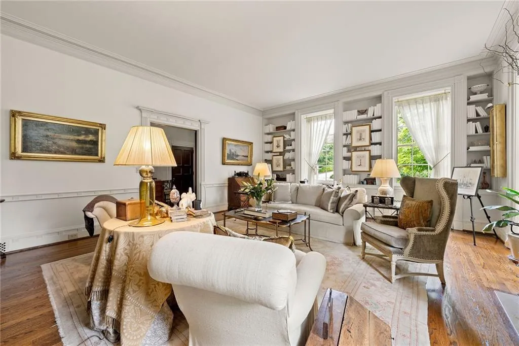 2 W Muscogee Avenue Nw, Atlanta, Georgia 30305, 4 Bedrooms Bedrooms, ,5 BathroomsBathrooms,Residential,For Sale,2 W Muscogee Avenue Nw,7587033