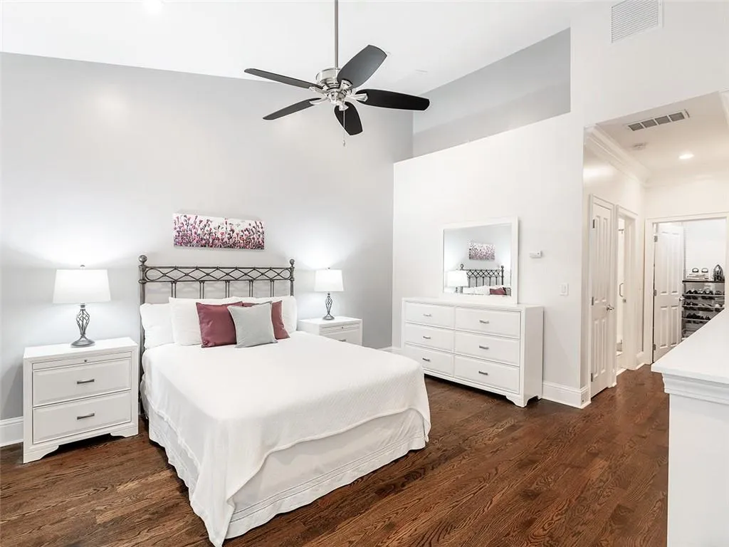 1119 Glenridge Place, Sandy Springs, Georgia 30342, 1 Bedroom Bedrooms, ,1 BathroomBathrooms,Residential,Sold,1119 Glenridge Place,6965826