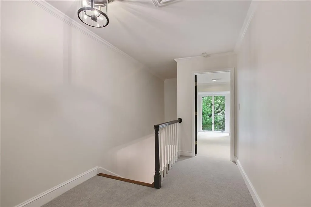 56 Willow Glen Ne, Atlanta, Georgia 30342, 3 Bedrooms Bedrooms, ,2 BathroomsBathrooms,Residential,Sold,56 Willow Glen Ne,6536555