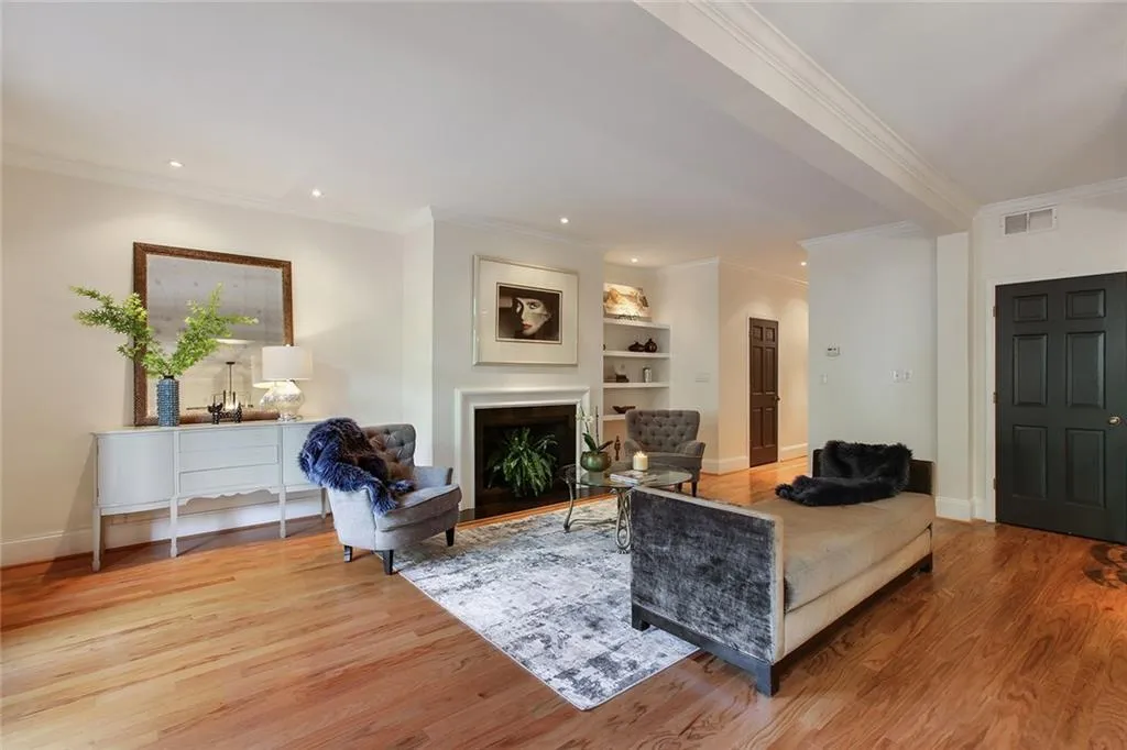 56 Willow Glen Ne, Atlanta, Georgia 30342, 3 Bedrooms Bedrooms, ,2 BathroomsBathrooms,Residential,Sold,56 Willow Glen Ne,6536555