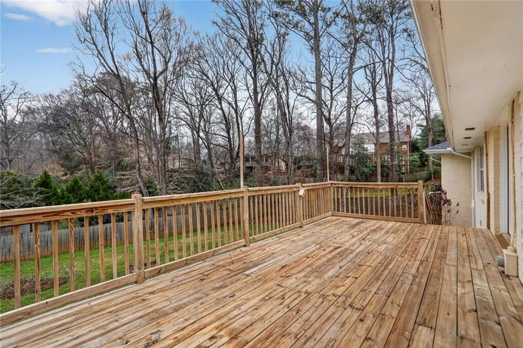 1127 Moores Mill Road Nw, Atlanta, Georgia 30327, 4 Bedrooms Bedrooms, 0 ,3 BathroomsBathrooms,Residential,For Sale,1127 Moores Mill Road Nw,7680134