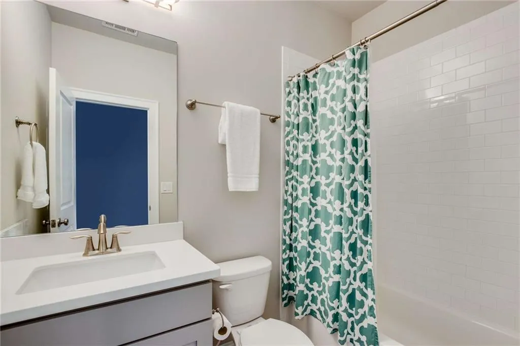 4123 Township Parkway, Atlanta, Georgia 30342, 3 Bedrooms Bedrooms, ,3 BathroomsBathrooms,Residential,Sold,4123 Township Parkway,7086206