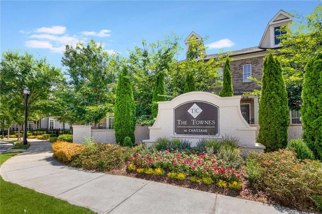 4123 Township Parkway, Atlanta, Georgia 30342, 3 Bedrooms Bedrooms, ,3 BathroomsBathrooms,Residential,Sold,4123 Township Parkway,7086206
