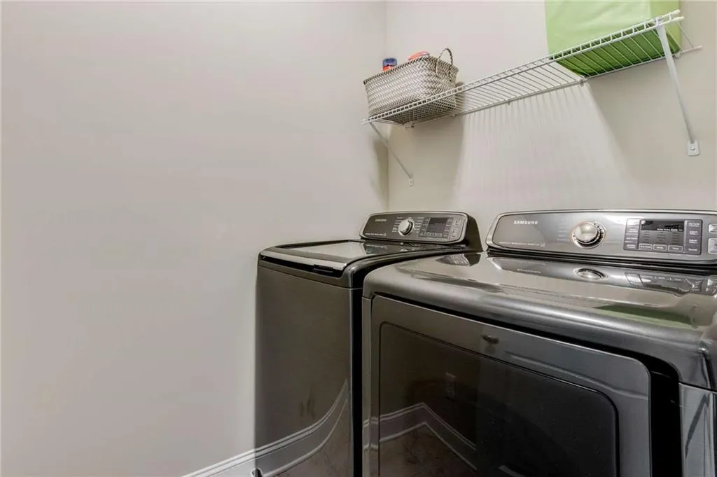 4123 Township Parkway, Atlanta, Georgia 30342, 3 Bedrooms Bedrooms, ,3 BathroomsBathrooms,Residential,Sold,4123 Township Parkway,7086206
