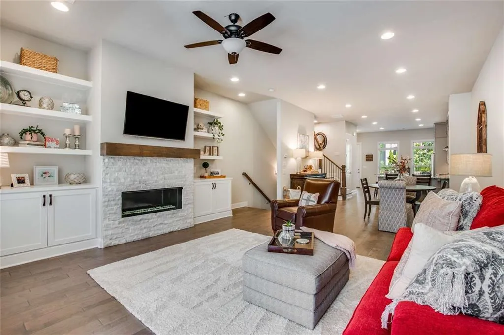 4123 Township Parkway, Atlanta, Georgia 30342, 3 Bedrooms Bedrooms, ,3 BathroomsBathrooms,Residential,Sold,4123 Township Parkway,7086206