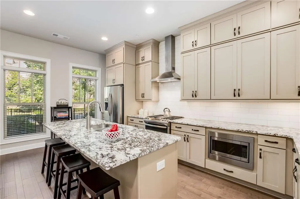 4123 Township Parkway, Atlanta, Georgia 30342, 3 Bedrooms Bedrooms, ,3 BathroomsBathrooms,Residential,Sold,4123 Township Parkway,7086206