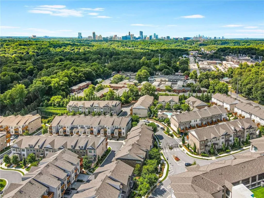 4123 Township Parkway, Atlanta, Georgia 30342, 3 Bedrooms Bedrooms, ,3 BathroomsBathrooms,Residential,Sold,4123 Township Parkway,7086206