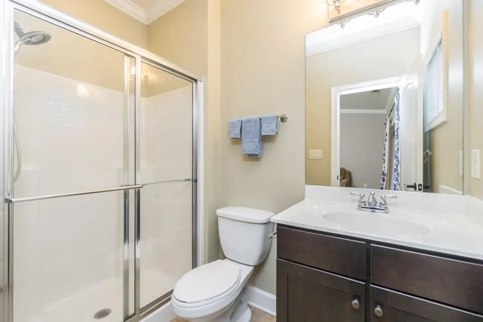 938 Delaronde Court, Sandy Springs, Georgia 30328, 3 Bedrooms Bedrooms, ,3 BathroomsBathrooms,Residential,Sold,938 Delaronde Court,5940403