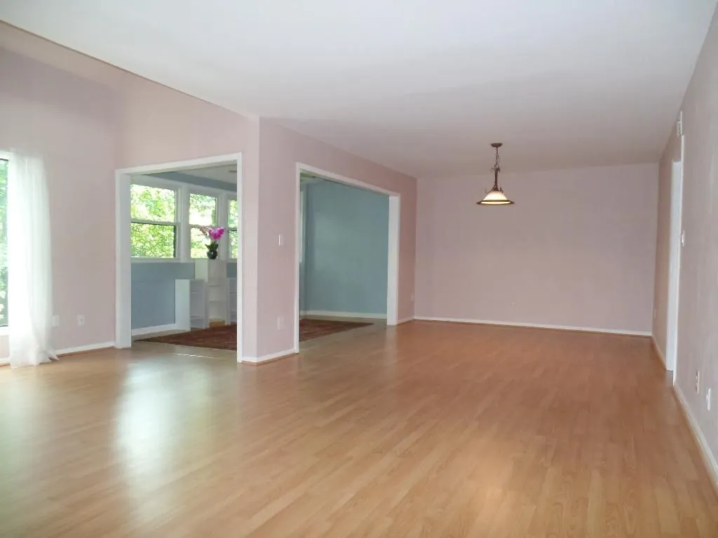 13 Forrest Place Unit 13, Sandy Springs, Georgia 30328, 3 Bedrooms Bedrooms, ,3 BathroomsBathrooms,Residential,Sold,13 Forrest Place Unit 13,5583026