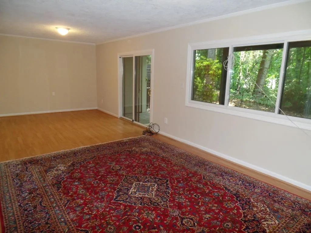 13 Forrest Place Unit 13, Sandy Springs, Georgia 30328, 3 Bedrooms Bedrooms, ,3 BathroomsBathrooms,Residential,Sold,13 Forrest Place Unit 13,5583026