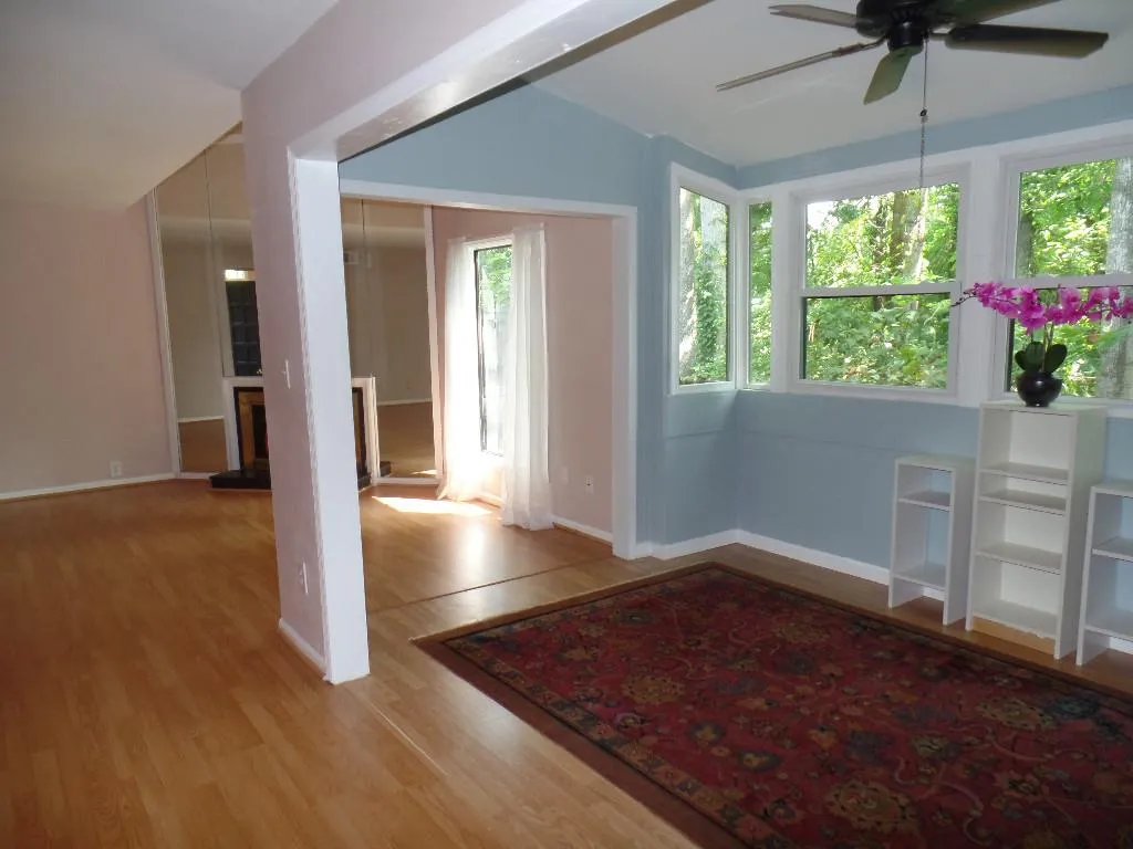 13 Forrest Place Unit 13, Sandy Springs, Georgia 30328, 3 Bedrooms Bedrooms, ,3 BathroomsBathrooms,Residential,Sold,13 Forrest Place Unit 13,5583026