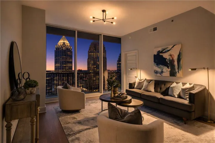 1080 Peachtree Street Ne Unit 3215, Atlanta, Georgia 30309