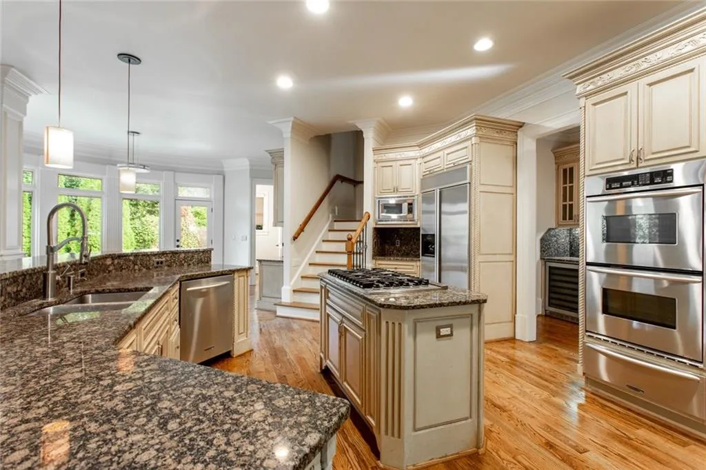 500 Tara Trail, Atlanta, Georgia 30327, 6 Bedrooms Bedrooms, ,6 BathroomsBathrooms,Residential,Sold,500 Tara Trail,6091223