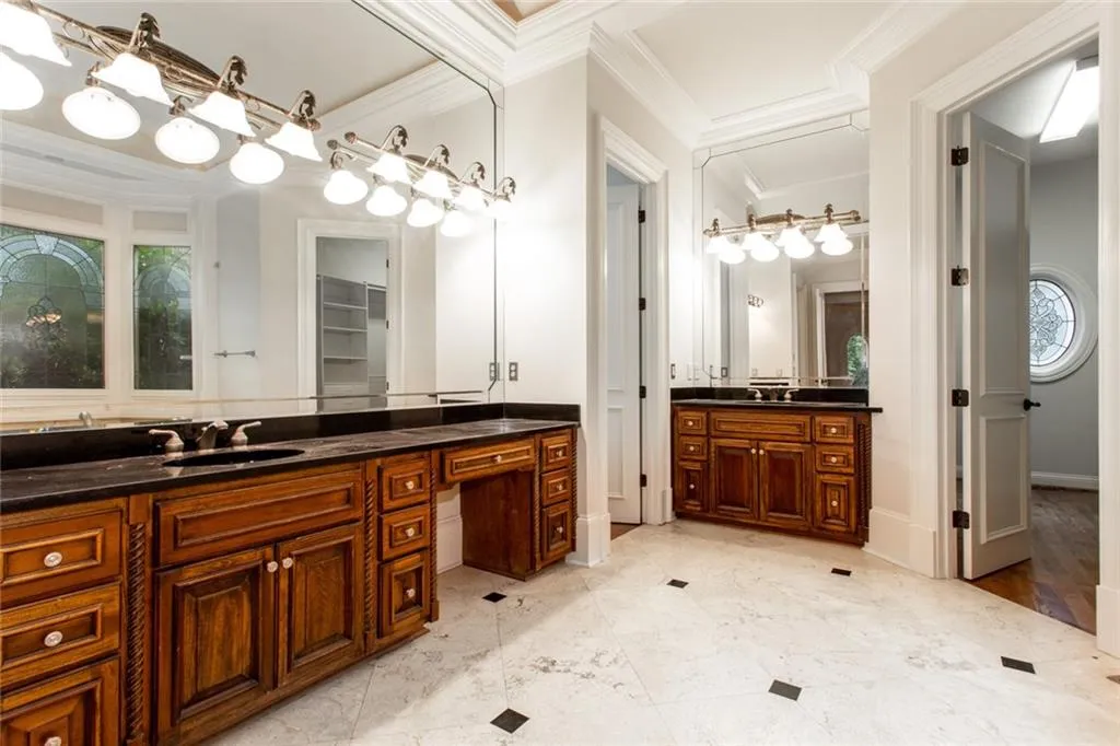 500 Tara Trail, Atlanta, Georgia 30327, 6 Bedrooms Bedrooms, ,6 BathroomsBathrooms,Residential,Sold,500 Tara Trail,6091223