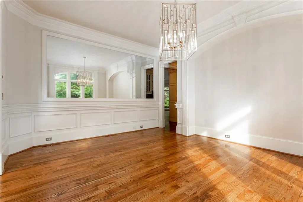 500 Tara Trail, Atlanta, Georgia 30327, 6 Bedrooms Bedrooms, ,6 BathroomsBathrooms,Residential,Sold,500 Tara Trail,6091223
