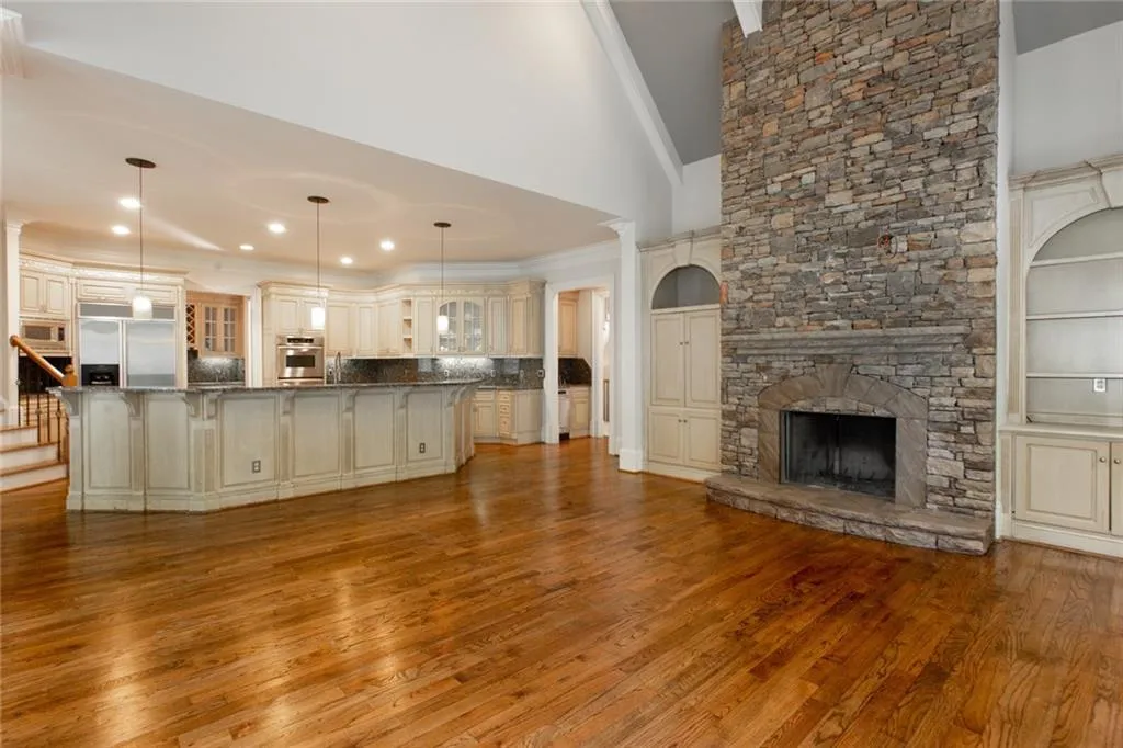 500 Tara Trail, Atlanta, Georgia 30327, 6 Bedrooms Bedrooms, ,6 BathroomsBathrooms,Residential,Sold,500 Tara Trail,6091223