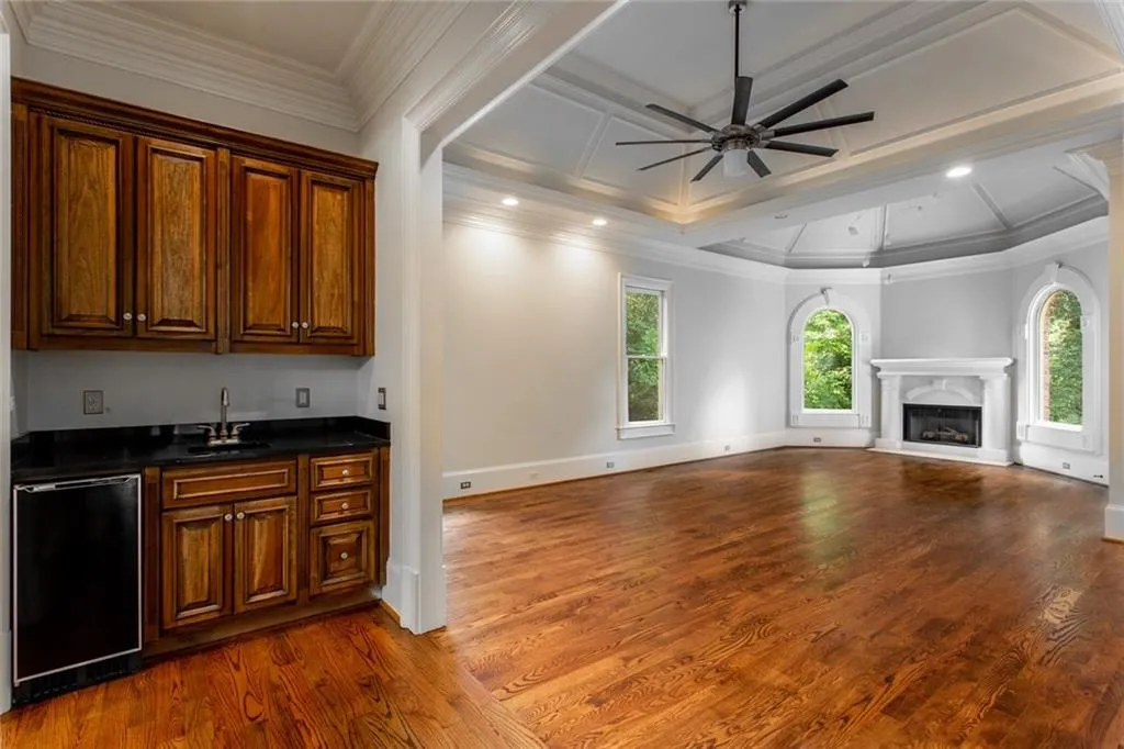 500 Tara Trail, Atlanta, Georgia 30327, 6 Bedrooms Bedrooms, ,6 BathroomsBathrooms,Residential,Sold,500 Tara Trail,6091223