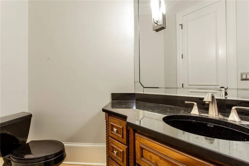 500 Tara Trail, Atlanta, Georgia 30327, 6 Bedrooms Bedrooms, ,6 BathroomsBathrooms,Residential,Sold,500 Tara Trail,6091223