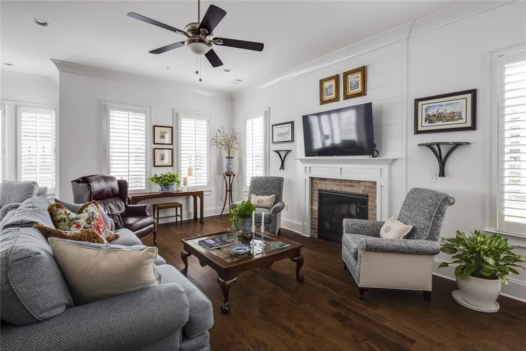 6500 Aria Village Drive, Sandy Springs, Georgia 30328, 3 Bedrooms Bedrooms, ,3 BathroomsBathrooms,Residential,Sold,6500 Aria Village Drive,6947873